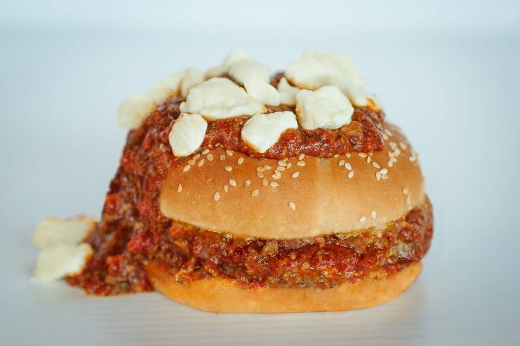 Planète Poutine Et Cie | restaurant | 1W2, 4225 Boulevard des Forges, Trois-Rivières, QC G8Y 2B1, Canada | 8196946000 OR +1 819-694-6000