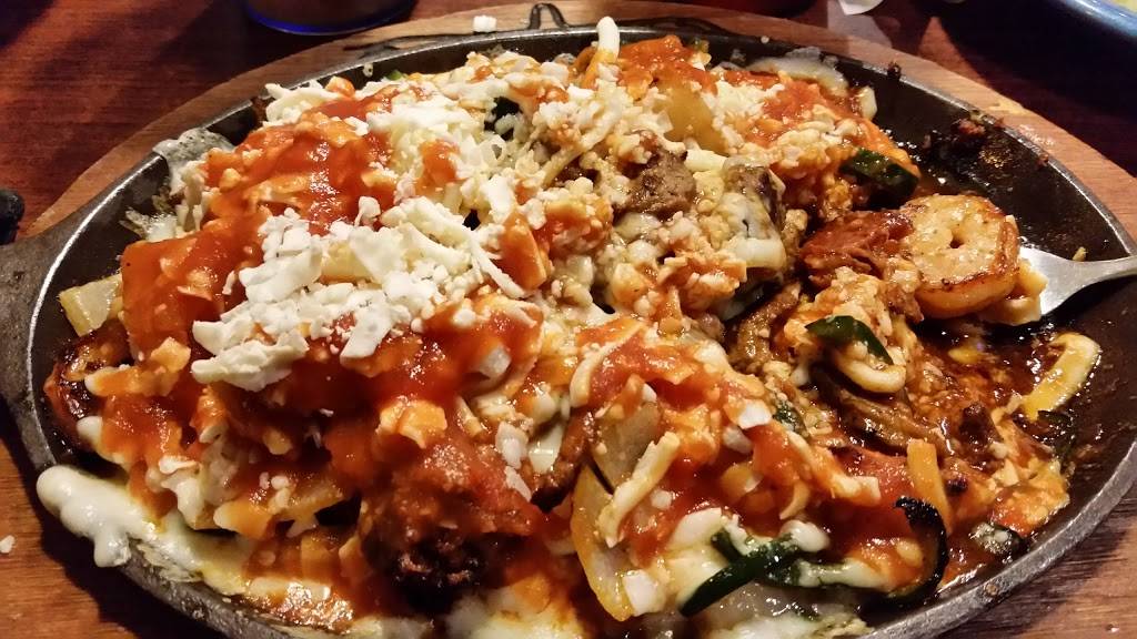 El Toro | restaurant | 1576 W Oak St, Zionsville, IN 46077, USA | 3177331400 OR +1 317-733-1400