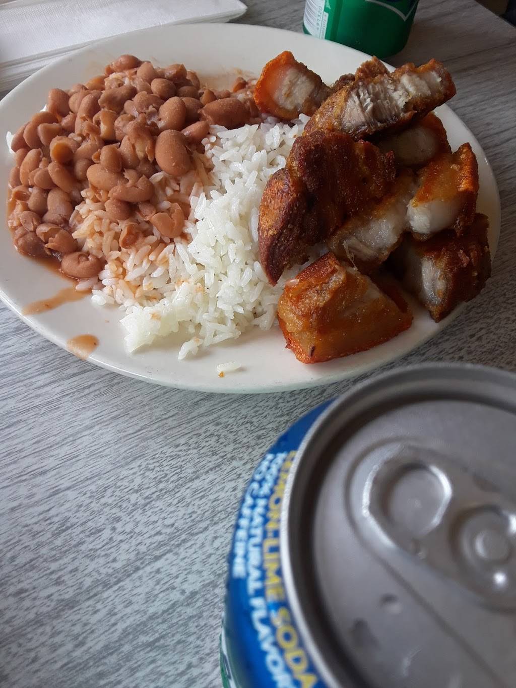 Danias Restaurant | restaurant | 423 Orange St, Newark, NJ 07107, USA | 9734827917 OR +1 973-482-7917