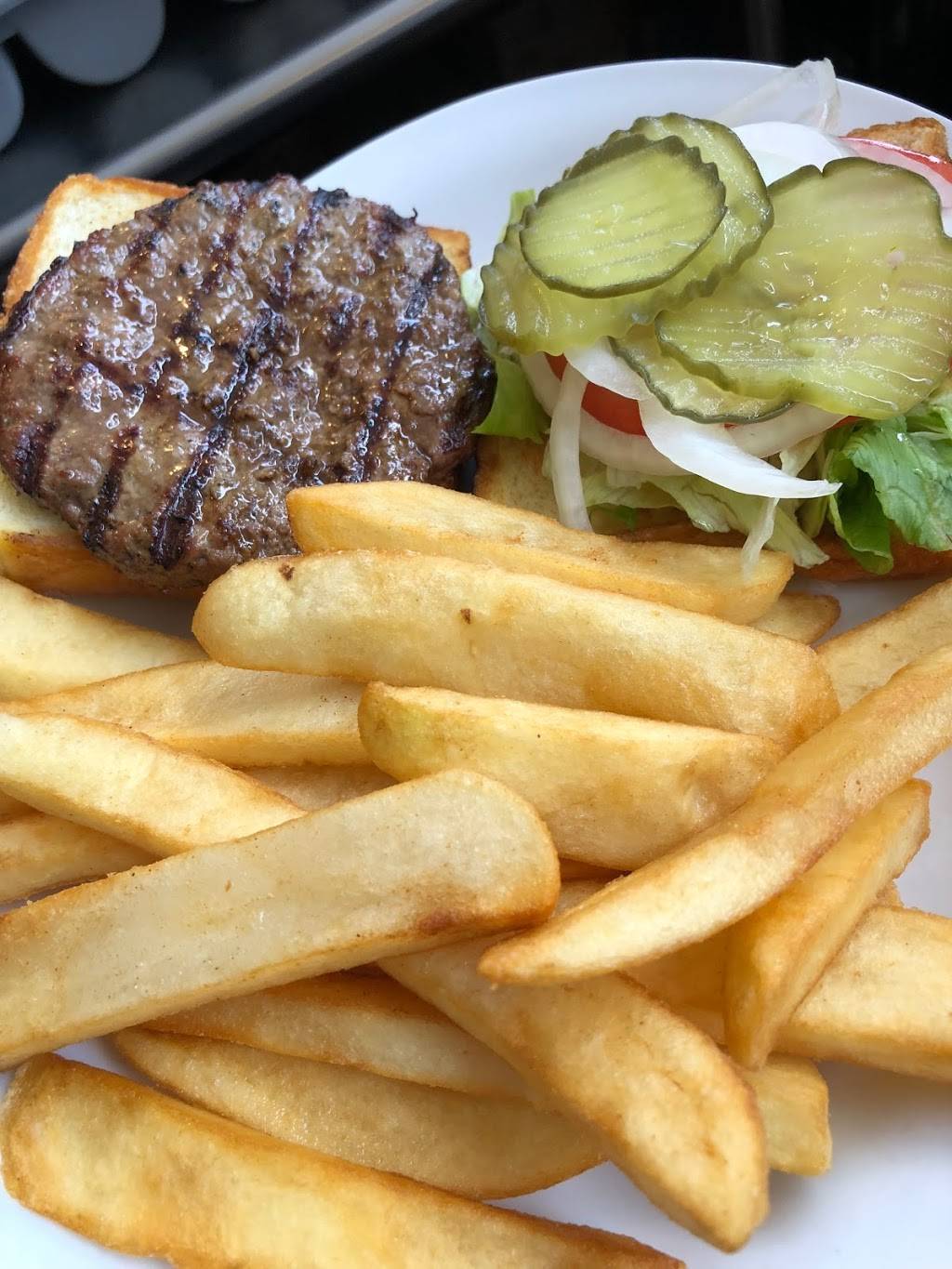 G & D Steakhouse | restaurant | 2001 W Worley St, Columbia, MO 65203, USA | 5734453504 OR +1 573-445-3504