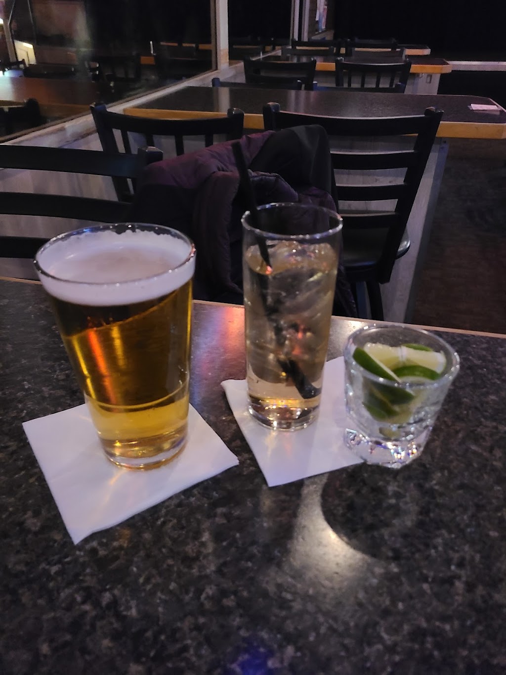 Chatters | restaurant | 7640 N Wayne Rd, Westland, MI 48185, USA | 7344223737 OR +1 734-422-3737