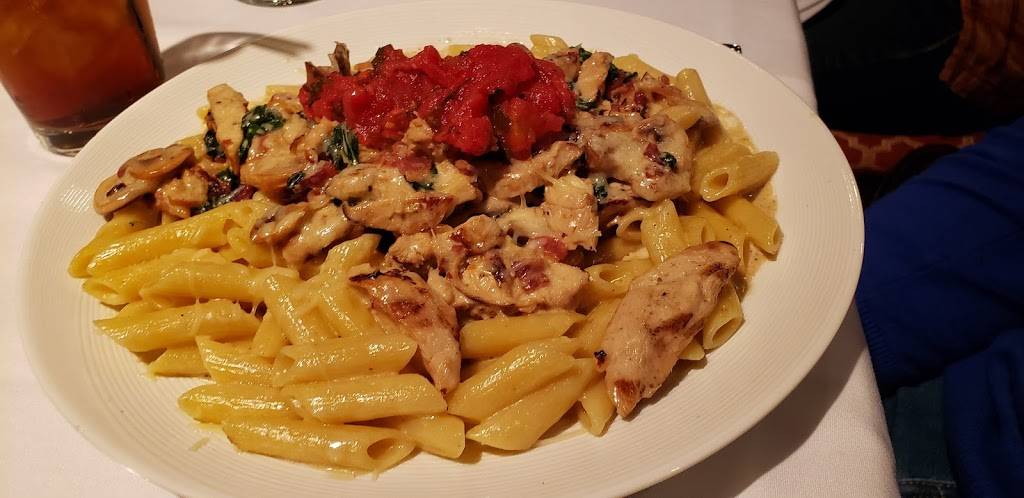 Ciao Amicis | restaurant | 217 W Main St, Brighton, MI 48116, USA | 8102279000 OR +1 810-227-9000