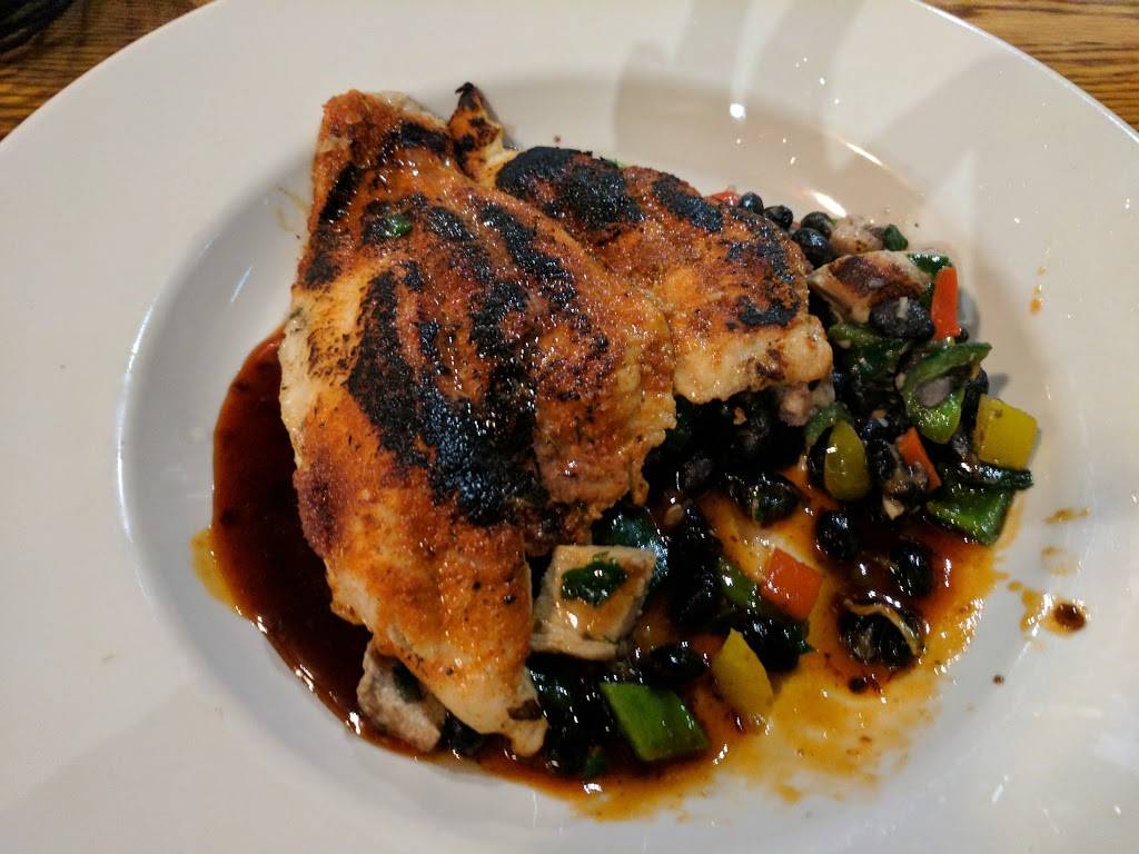 Lilys Seafood Grill & Brewery | restaurant | 410 S Washington Ave, Royal Oak, MI 48067, USA | 2485915459 OR +1 248-591-5459