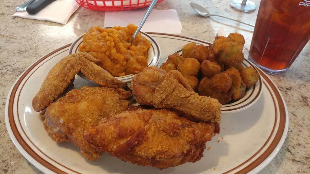 ZOES FAMILY RESTAURANT | restaurant | 5008 Old Walkertown Rd, Winston-Salem, NC 27105, USA | 3362936757 OR +1 336-293-6757