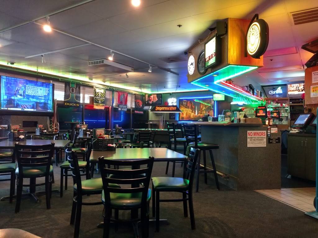 Maxwells Pub & Grill | restaurant | 737 SW 185th Ave, Beaverton, OR 97006, USA | 5036494688 OR +1 503-649-4688