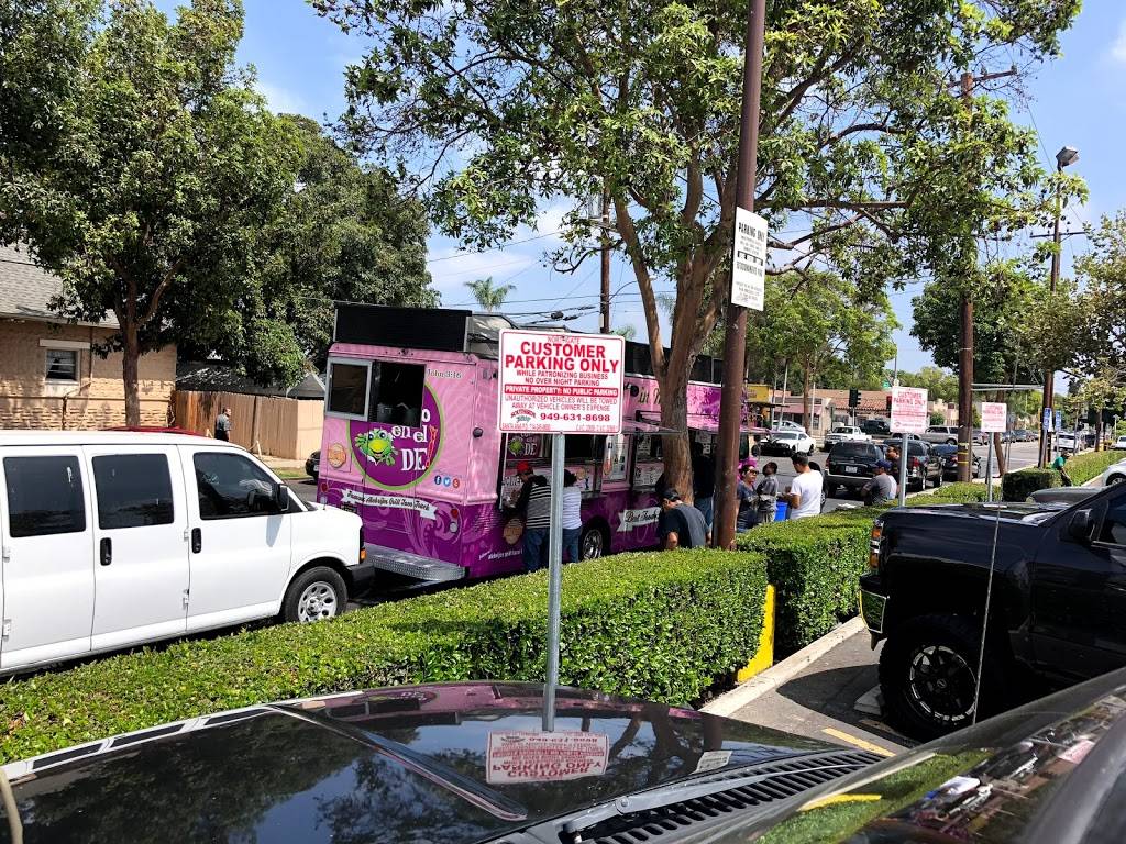 Alebrijes grill taco truck | restaurant | 100-198 W Cubbon St, Santa Ana, CA 92701, USA | 7146553253 OR +1 714-655-3253