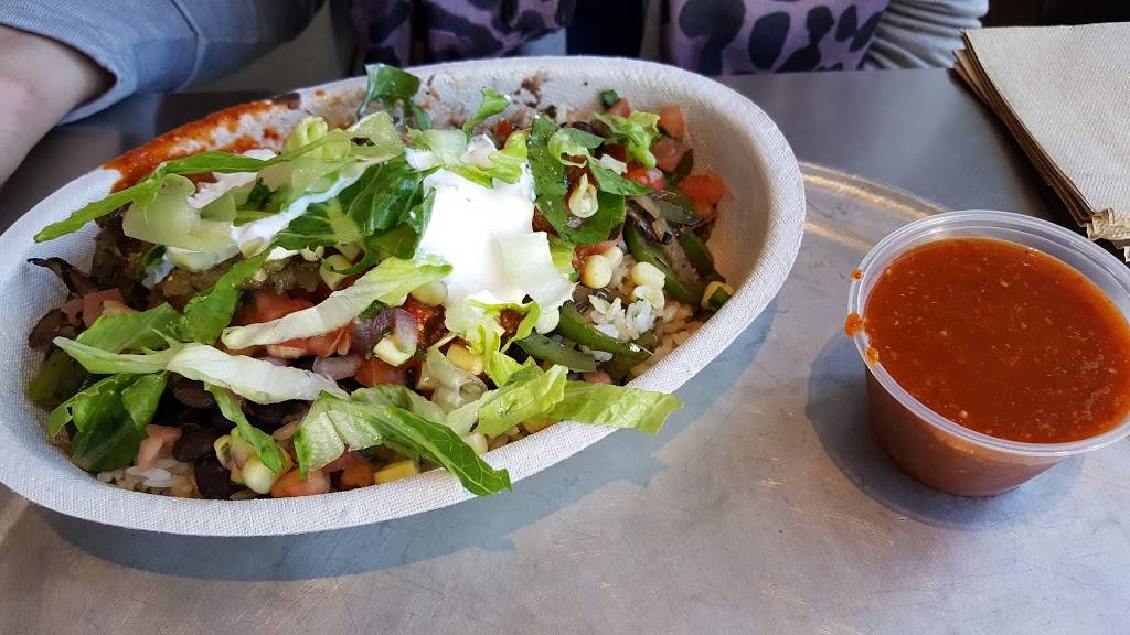 Chipotle Mexican Grill | restaurant | 4628 E Washington Ave, Madison, WI 53704, USA | 6082427334 OR +1 608-242-7334