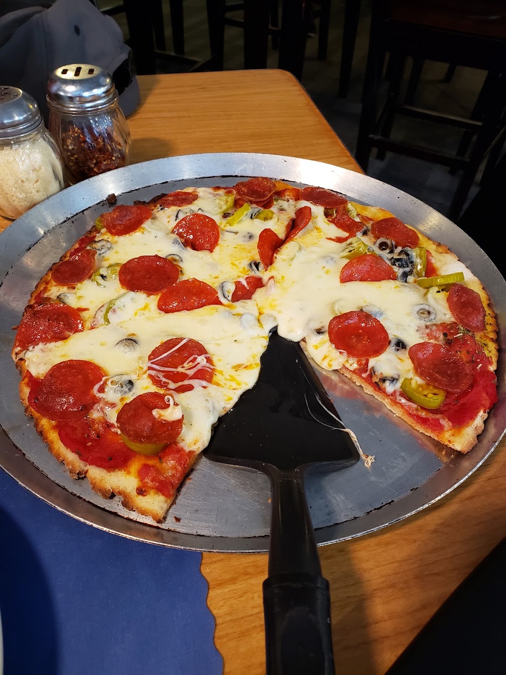 Yoopermans Bar And Grill | restaurant | 18017 M-48, Goetzville, MI 49736, USA | 9062972025 OR +1 906-297-2025