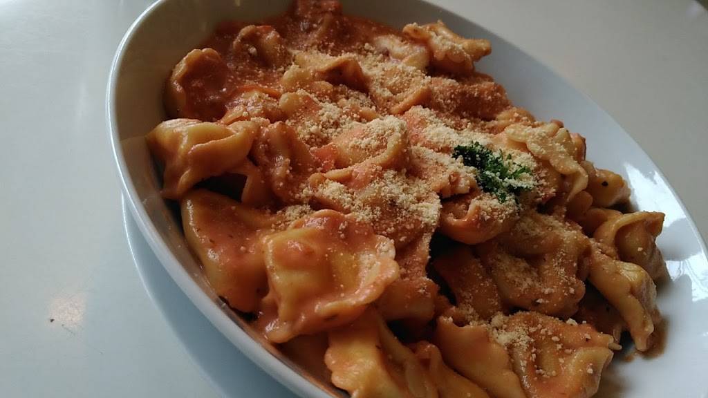 Les Produits Starca / La Quincaillerie des Saveurs | restaurant | 1395 Rue Saint Joseph, Sainte-Adèle, QC J8B 1G5, Canada | 4507451700 OR +1 450-745-1700