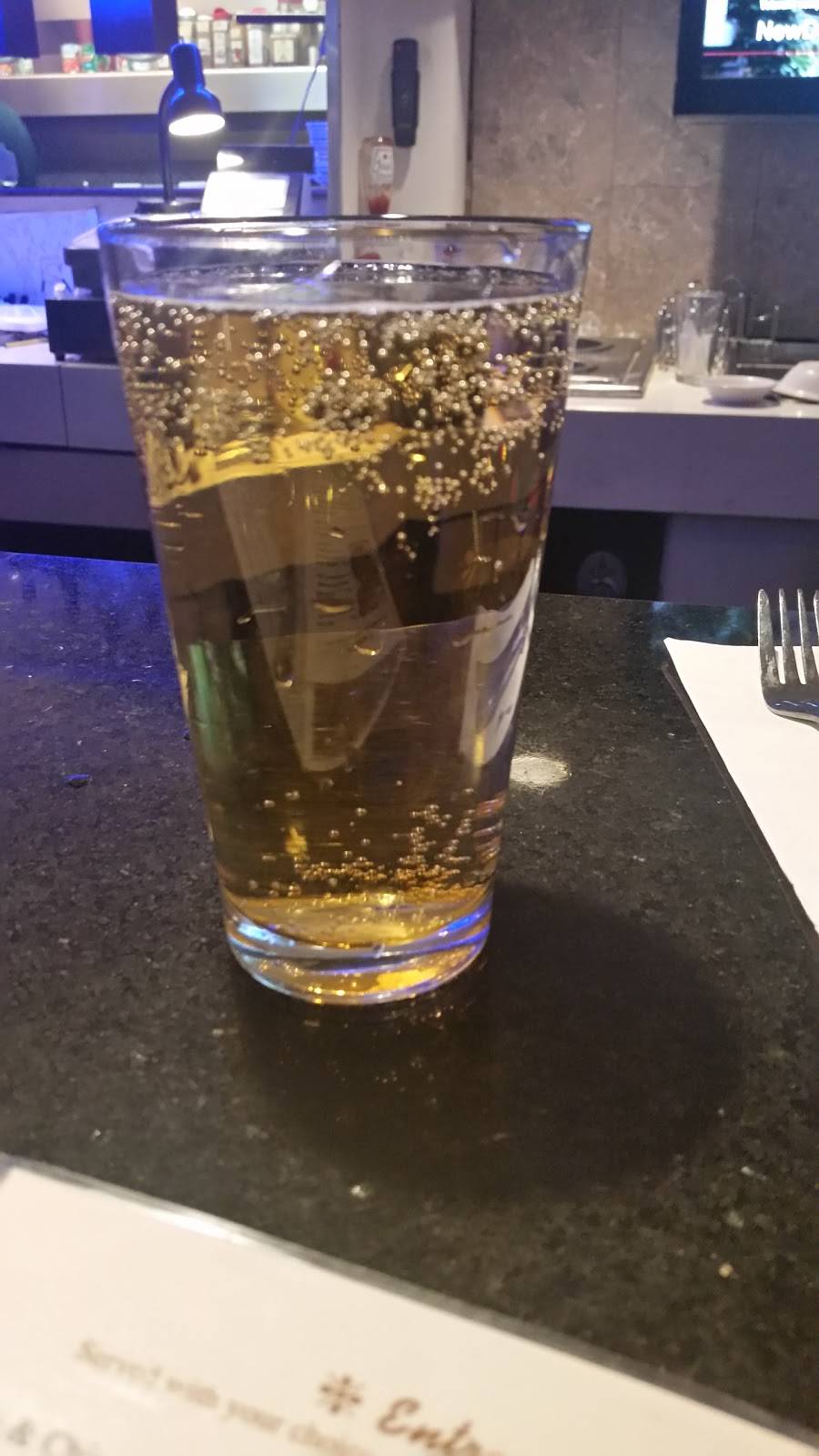 Playoffs Bar And Grill | restaurant | 720 North Ave, Carol Stream, IL 60188, USA | 6302601515 OR +1 630-260-1515