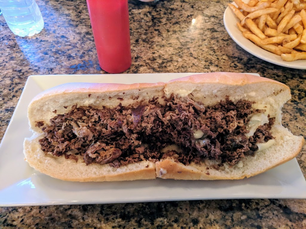 Avellinos Restaurant and Catering | restaurant | 313 Mystic Ave, Medford, MA 02155, USA | 7813951721 OR +1 781-395-1721