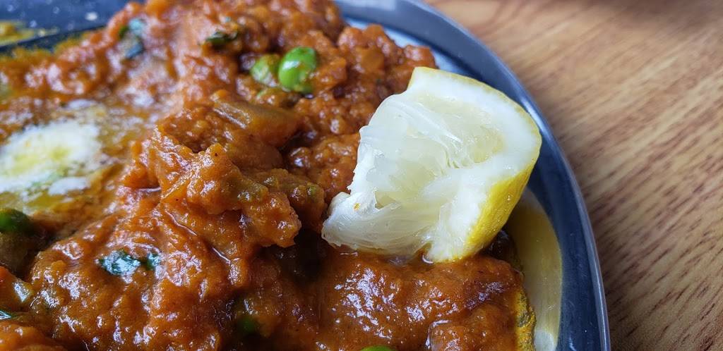 Radhe Chaat | restaurant | 10251 S De Anza Blvd, Cupertino, CA 95014, USA | 4089825220 OR +1 408-982-5220