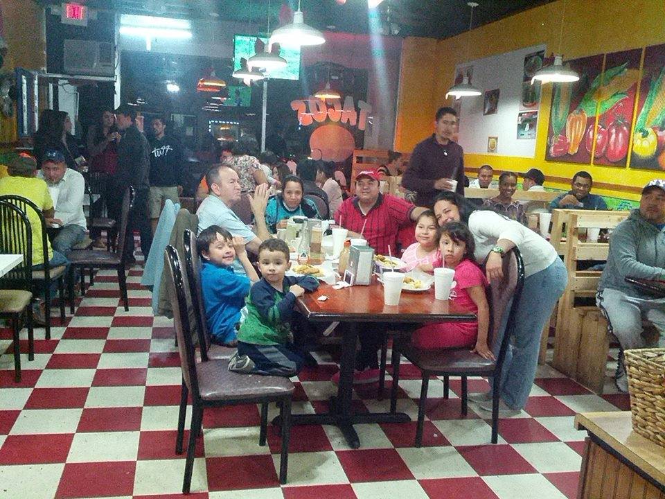 Tacos El Cunao | restaurant | 5813 Lee Hwy #4, Chattanooga, TN 37421, USA | 4232440281 OR +1 423-244-0281