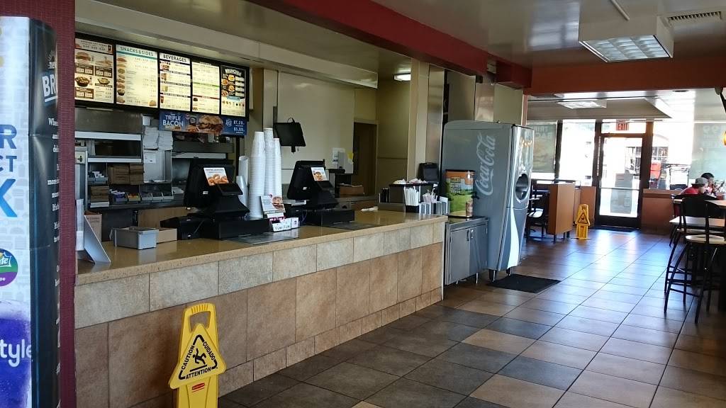 Jack in the Box | restaurant | 28651 Marguerite Pkwy, Mission Viejo, CA 92692, USA | 9493649457 OR +1 949-364-9457