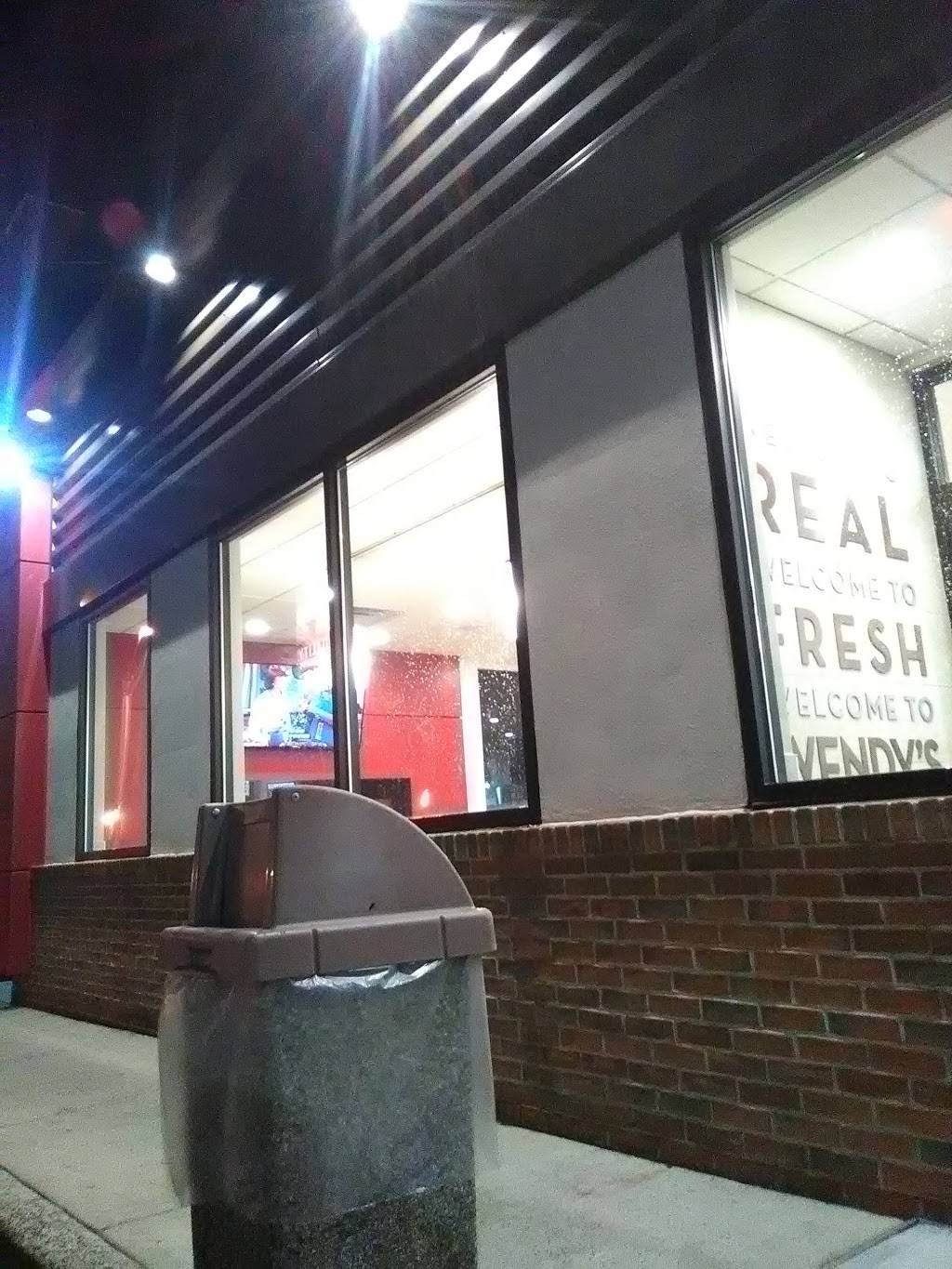 Wendys | restaurant | 2615 N American St, Philadelphia, PA 19133, USA | 2157391891 OR +1 215-739-1891