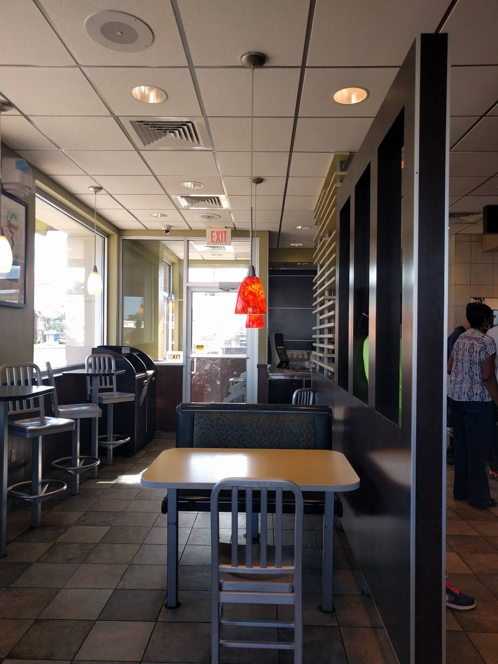McDonalds | cafe | 720 Division St, Harrisburg, PA 17110, USA | 7172366226 OR +1 717-236-6226
