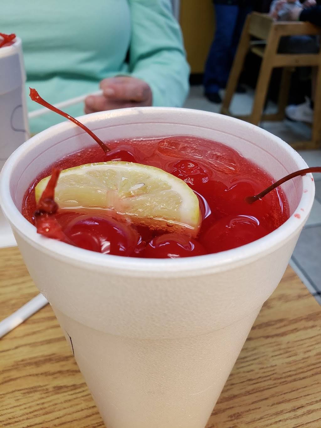 Blackwoods Drive-In | restaurant | 201 York Rd, Kings Mountain, NC 28086, USA | 7047308899 OR +1 704-730-8899