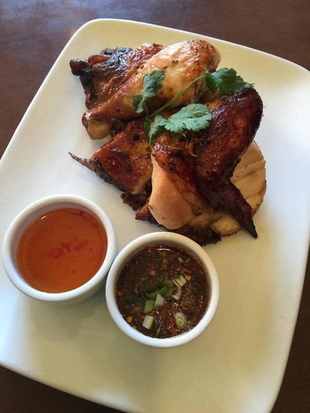 Rambutan Thai | restaurant | 2835 Sunset Blvd, Los Angeles, CA 90026, USA | 2132738424 OR +1 213-273-8424