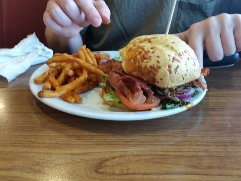 Dennys | restaurant | 2243 Stoneside Rd, Conroe, TX 77303, USA | 9364410333 OR +1 936-441-0333