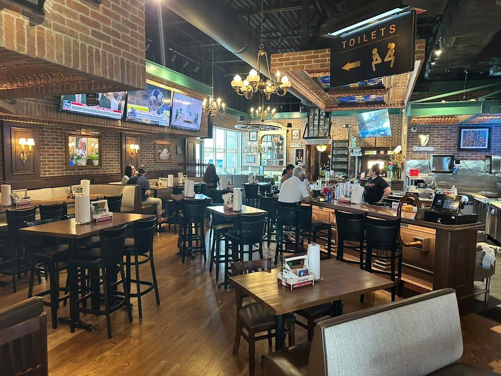 Shea’s Lansdowne | restaurant | 6340 Naples Blvd units 1-3, Naples, FL 34109, USA | 2395915718 OR +1 239-591-5718
