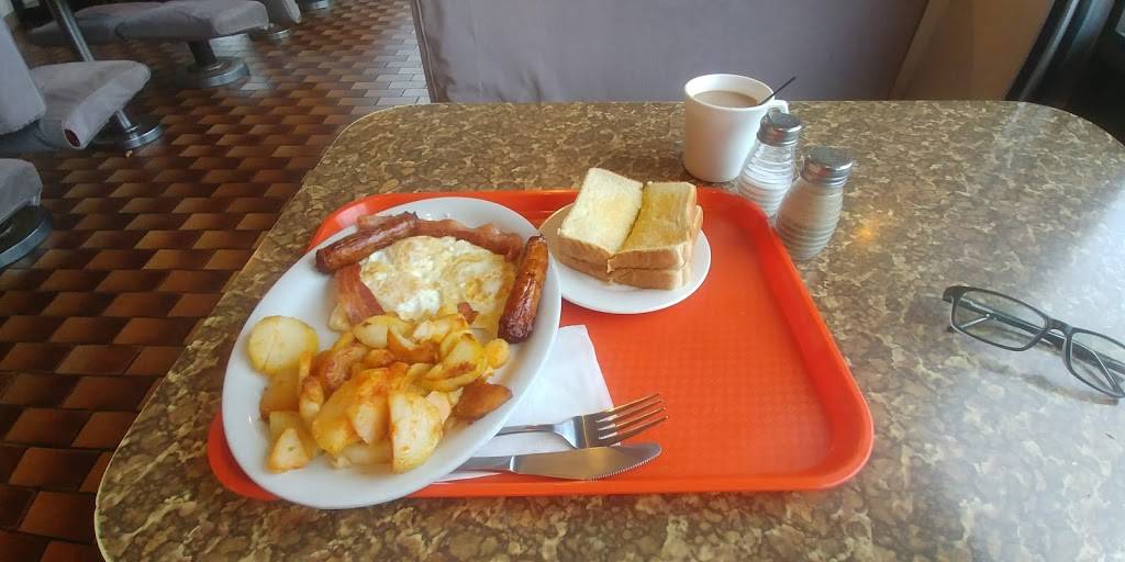 Wallys Restaurant | restaurant | 3480 Hurontario St, Mississauga, ON L5B 4M1, Canada | 9052790975 OR +1 905-279-0975