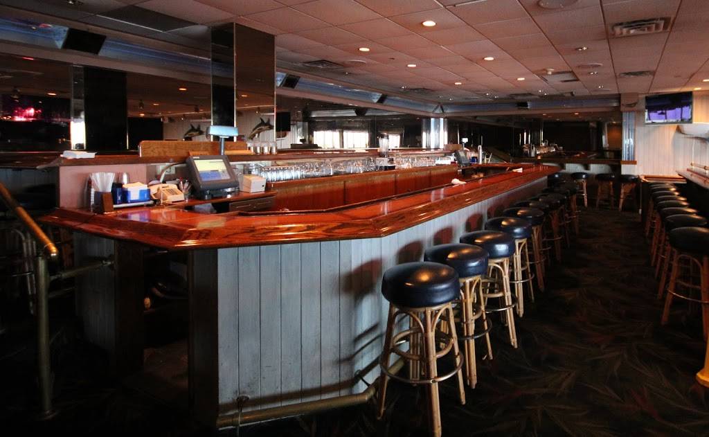 Breakers Pub | restaurant | 10100 Coastal Hwy, Ocean City, MD 21842, USA | 4105247500 OR +1 410-524-7500