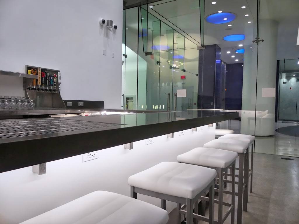 the lobby bar @ 6565 Sunset | restaurant | the lobby bar, 6565 Sunset Blvd, Hollywood, CA 90028, United States | 3234626727 OR +1 323-462-6727