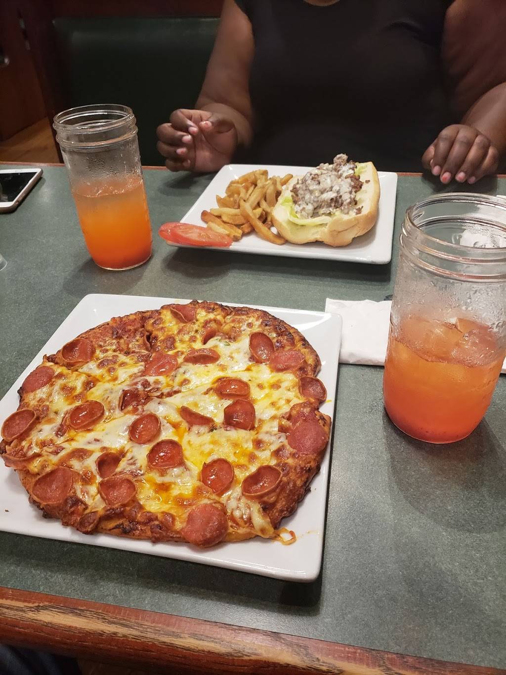 The Greene Turtle Sports Bar & Grille | restaurant | 177 Jennifer Rd, Annapolis, MD 21401, USA | 4102667474 OR +1 410-266-7474