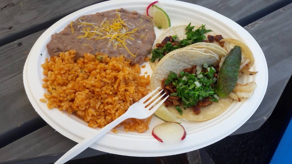 Rositas Place | restaurant | 3405 SE 82nd Ave, Portland, OR 97266, USA | 5039015990 OR +1 503-901-5990