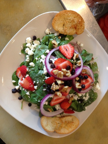 Sacks on the Beach | cafe | 1611 S Catalina Ave Ste 120, Redondo Beach, CA 90277, USA | 3105403770 OR +1 310-540-3770