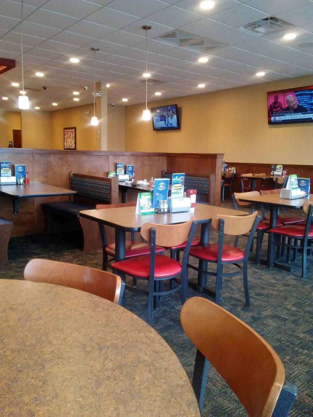 Skyline Chili | restaurant | 4588 Montgomery Rd, Cincinnati, OH 45212, USA | 5135318381 OR +1 513-531-8381