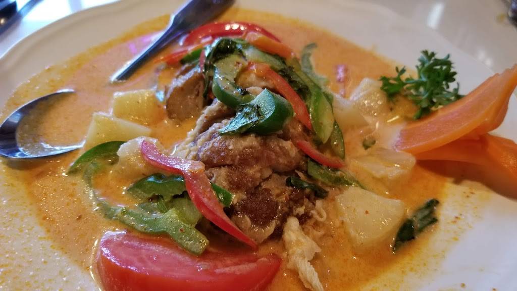 Sweet Basil Thai Cuisine | restaurant | 5845 Brainerd Rd, Chattanooga, TN 37411, USA | 4234858836 OR +1 423-485-8836