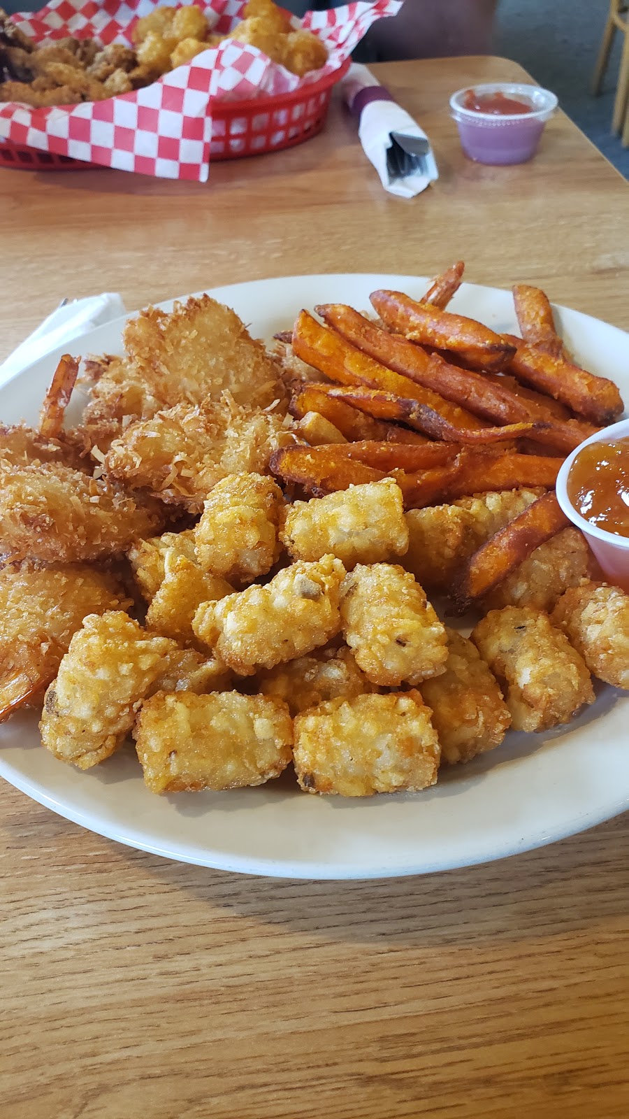 Cannonball Bar and Grill LLC | restaurant | 801 E Kansas Ave, Greensburg, KS 67054, USA | 6207232866 OR +1 620-723-2866