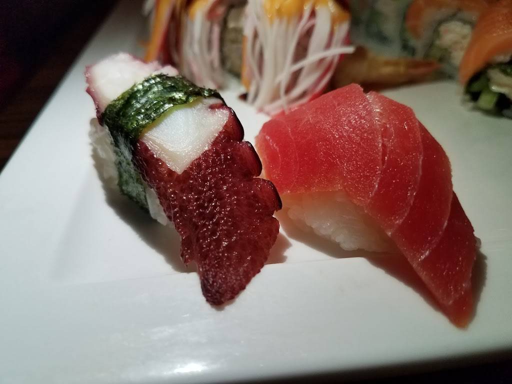 Mikoto Ramen and Sushi Bar | restaurant | 12155 Katy Fwy, Houston, TX 77079, USA | 2817414695 OR +1 281-741-4695