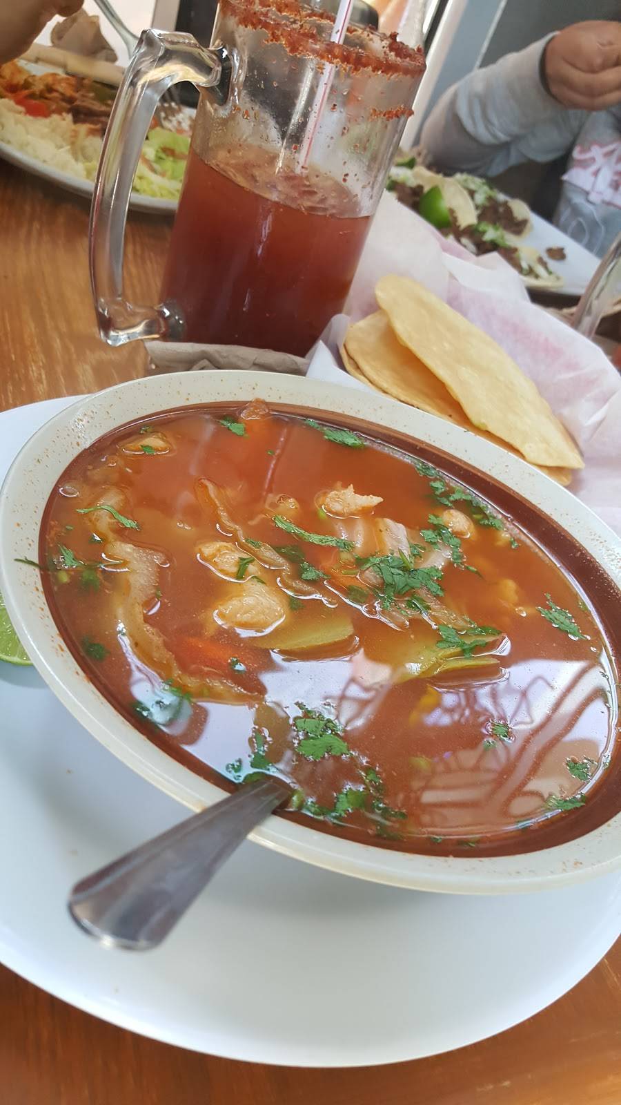 El Girasol | restaurant | 1125 S King Rd, San Jose, CA 95122, USA | 4086618689 OR +1 408-661-8689