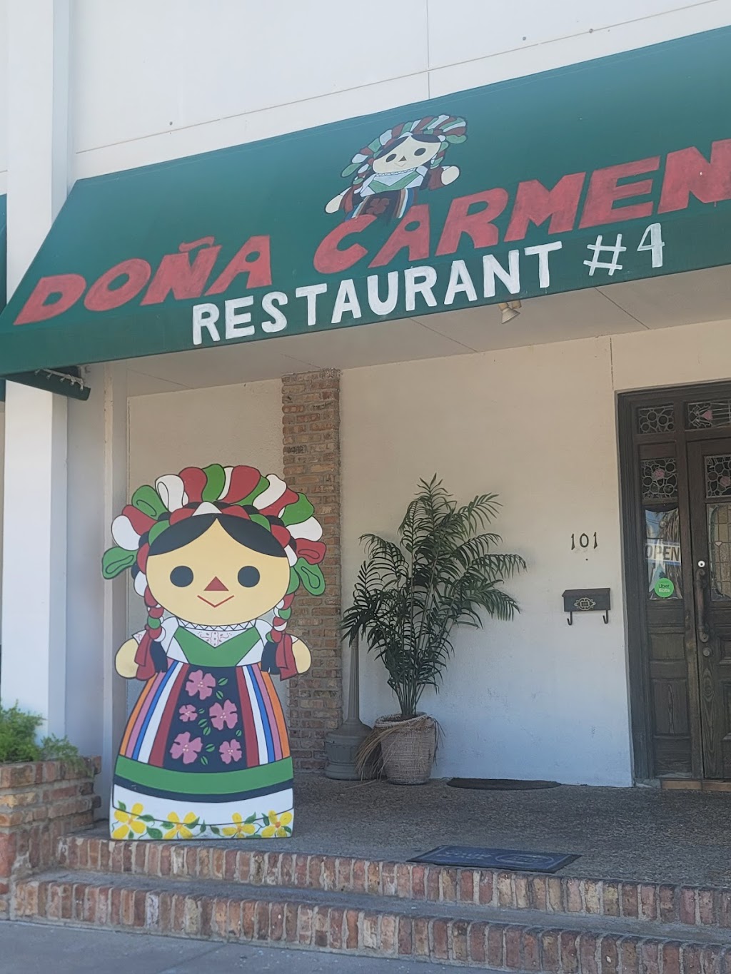 Dona Carmen’s #4 | restaurant | 5800 Padre Blvd, South Padre Island, TX 78597, USA | 9564842314 OR +1 956-484-2314