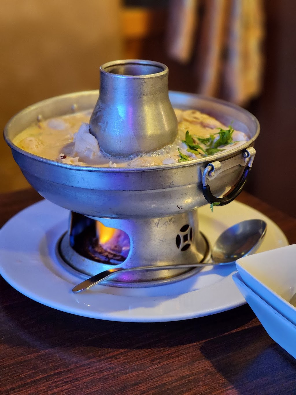 Siam Orchid Thai Cuisine | restaurant | 427 V St, Eureka, CA 95501, USA | 7074073838 OR +1 707-407-3838