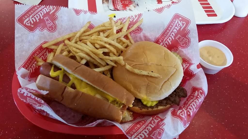 Freddys Frozen Custard & Steakburgers | restaurant | 3040 Justin Rd, Highland Village, TX 75077, USA | 9723173600 OR +1 972-317-3600