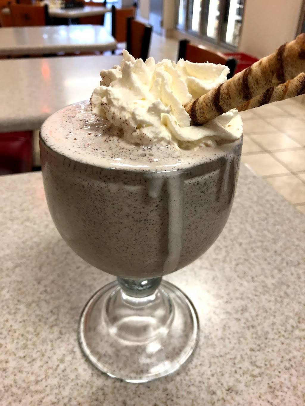 Oberweis Ice Cream and Dairy Store | restaurant | 80 E Northwest Hwy, Mt Prospect, IL 60056, USA | 8475776100 OR +1 847-577-6100