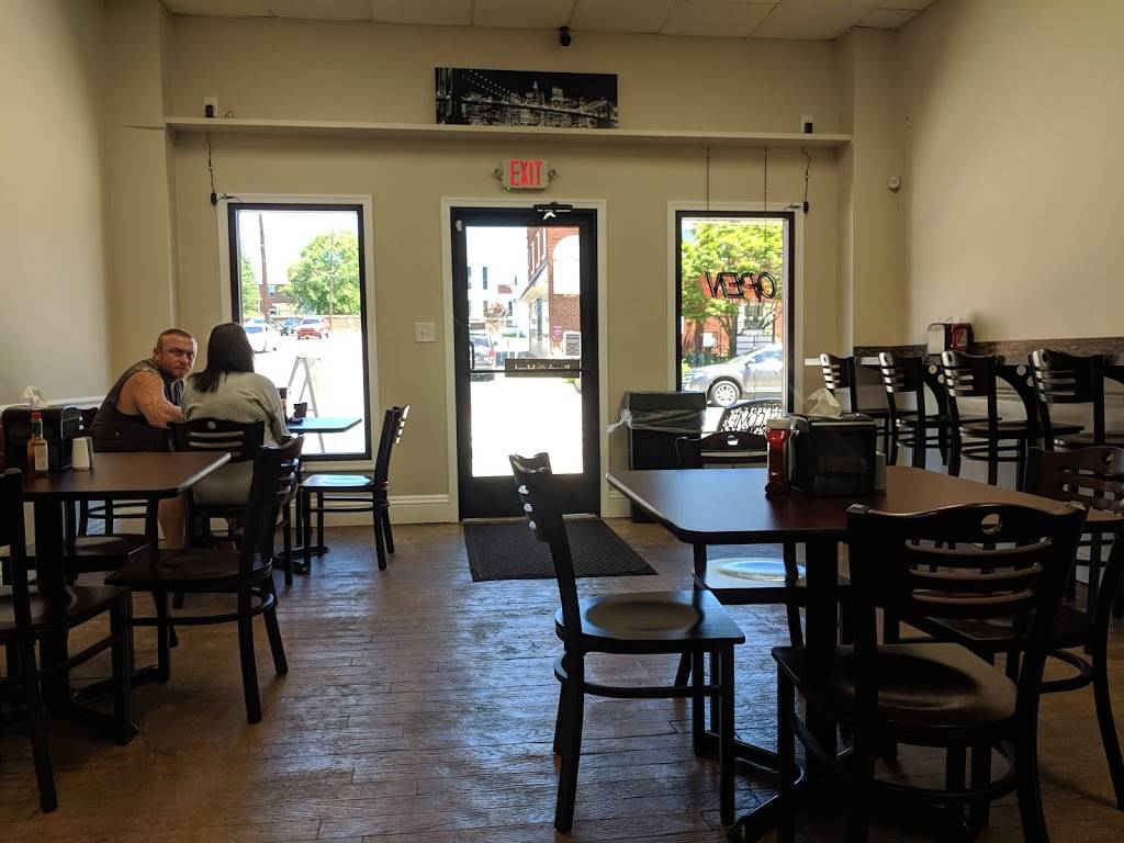 Amherst Bistro | restaurant | 188 S Main St, Amherst, VA 24521, USA | 4343812677 OR +1 434-381-2677