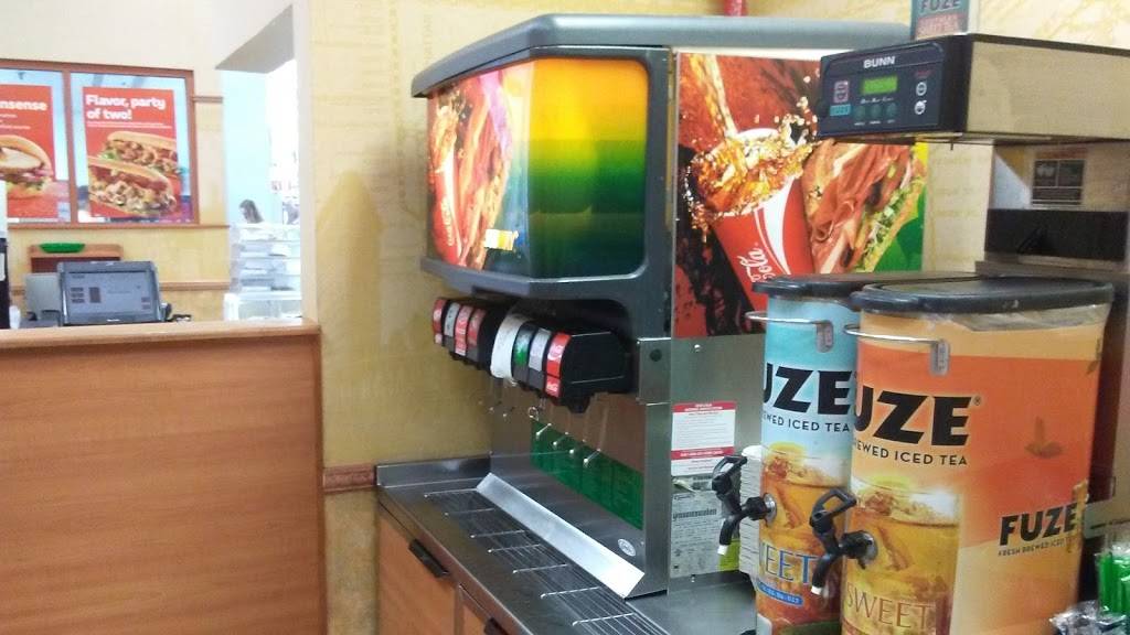 Subway | restaurant | 3413 West Loop, El Campo, TX 77437, USA | 9795788282 OR +1 979-578-8282