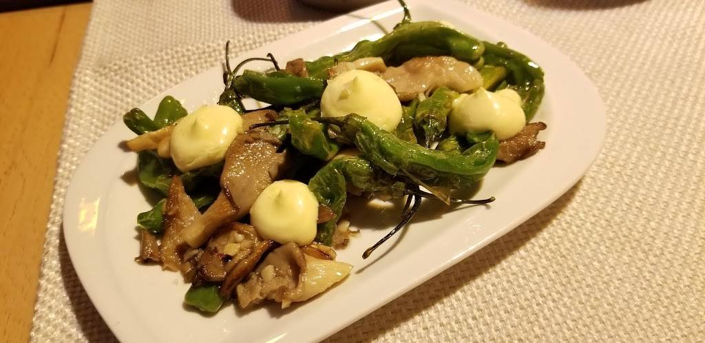 EL CHIPIRÓN | restaurant | 2717 S Lamar Blvd #1085, Austin, TX 78704, USA | 5125183618 OR +1 512-518-3618