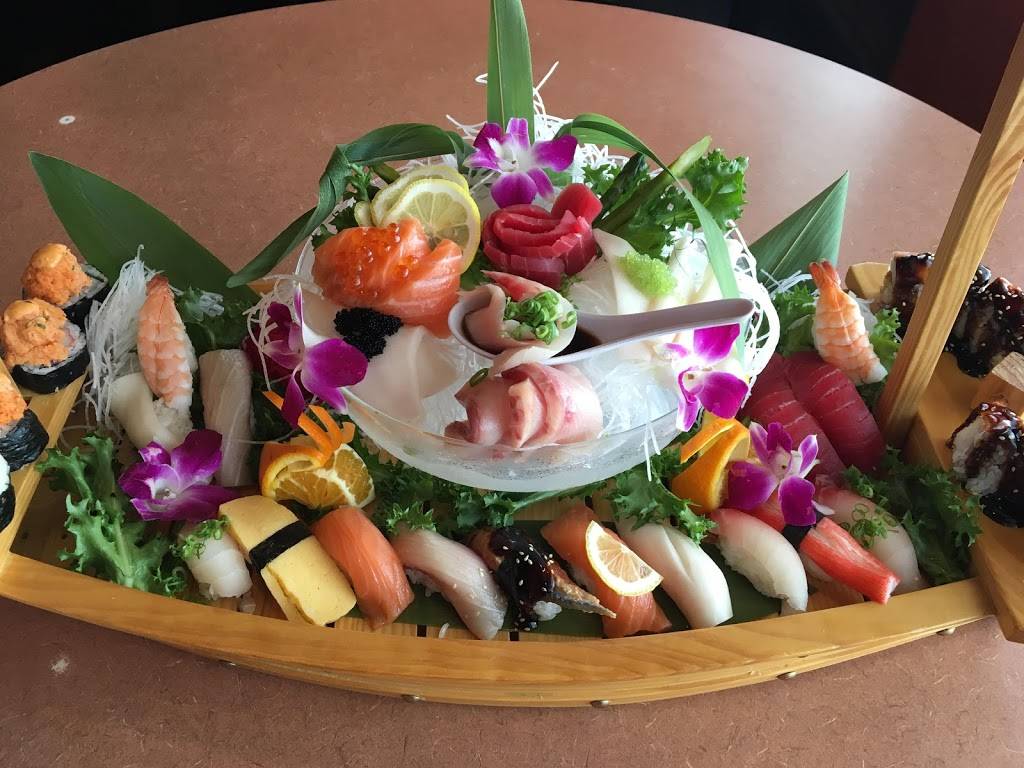 Naked Tchopstix | restaurant | 17-13-02-00-00-001, #000, Carmel, IN 46032, USA | 3175696778 OR +1 317-569-6778