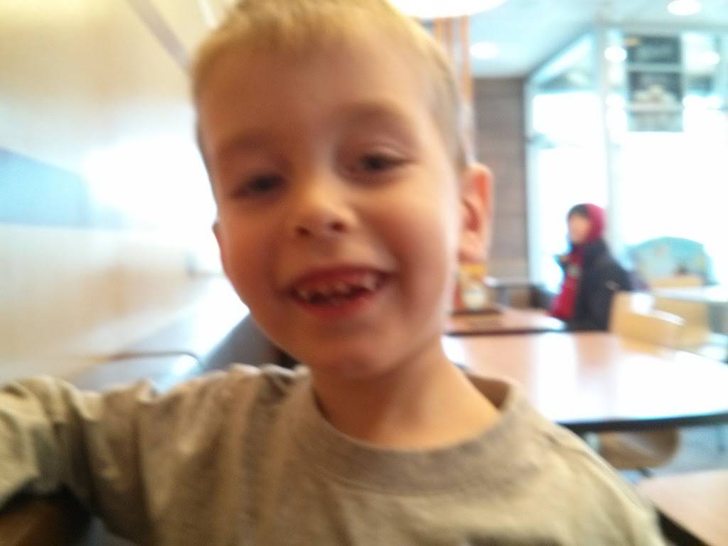 McDonalds | cafe | 151 Sandwich St S, Amherstburg, ON N9V 2V1, Canada | 5197363250 OR +1 519-736-3250