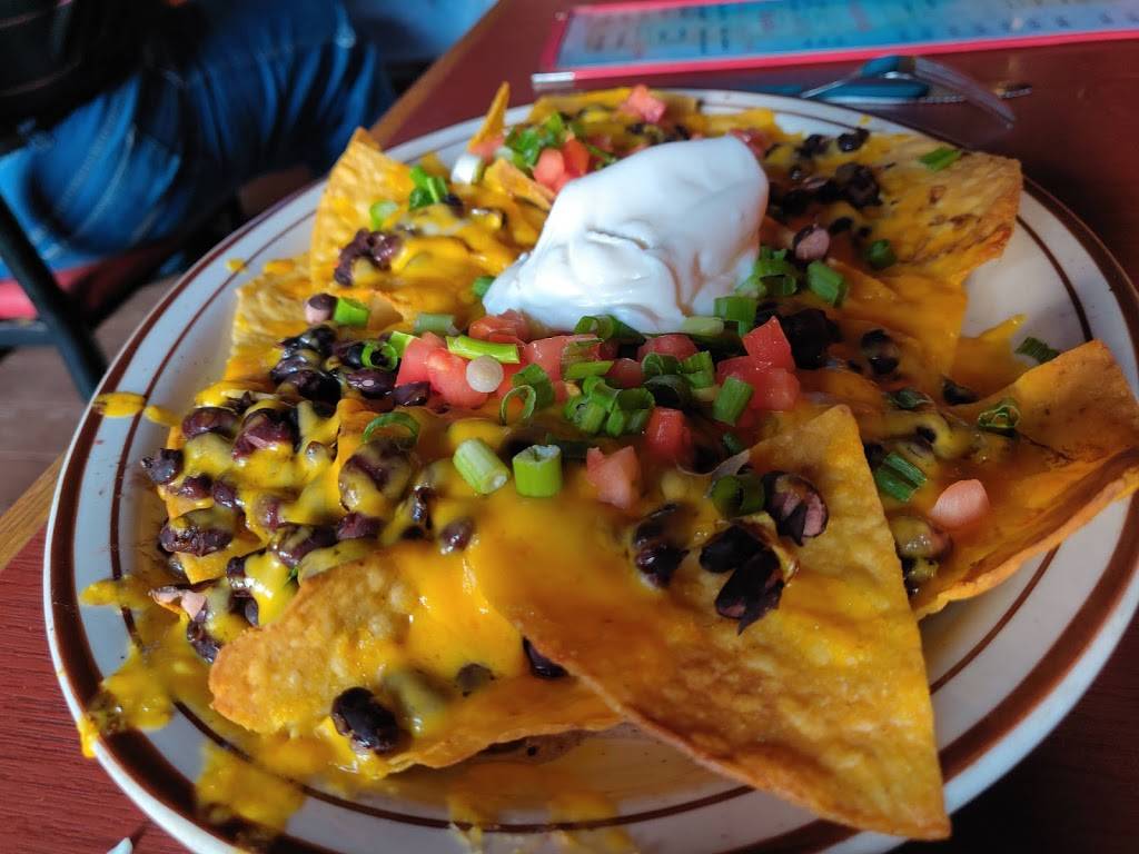 Los Cabos Family Restaurant | restaurant | 114 Main St, Cedar Falls, IA 50613, USA | 3192779676 OR +1 319-277-9676