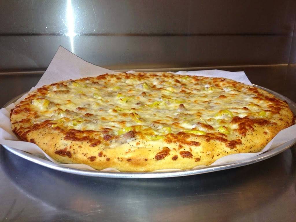 Wedgewood Fernandos Pizza | restaurant | 8250 High St NE, Warren, OH 44484, USA | 3306096699 OR +1 330-609-6699