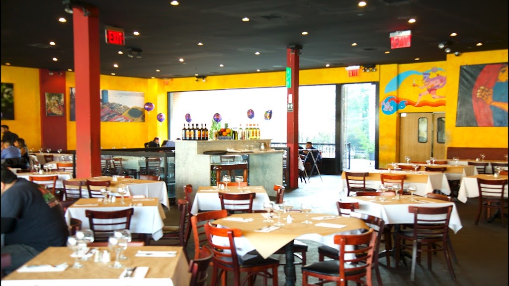 Pio Pio | restaurant | 9107 25th Ave Suite 690050, East Elmhurst, NY 11369, USA | 7188037392 OR +1 718-803-7392