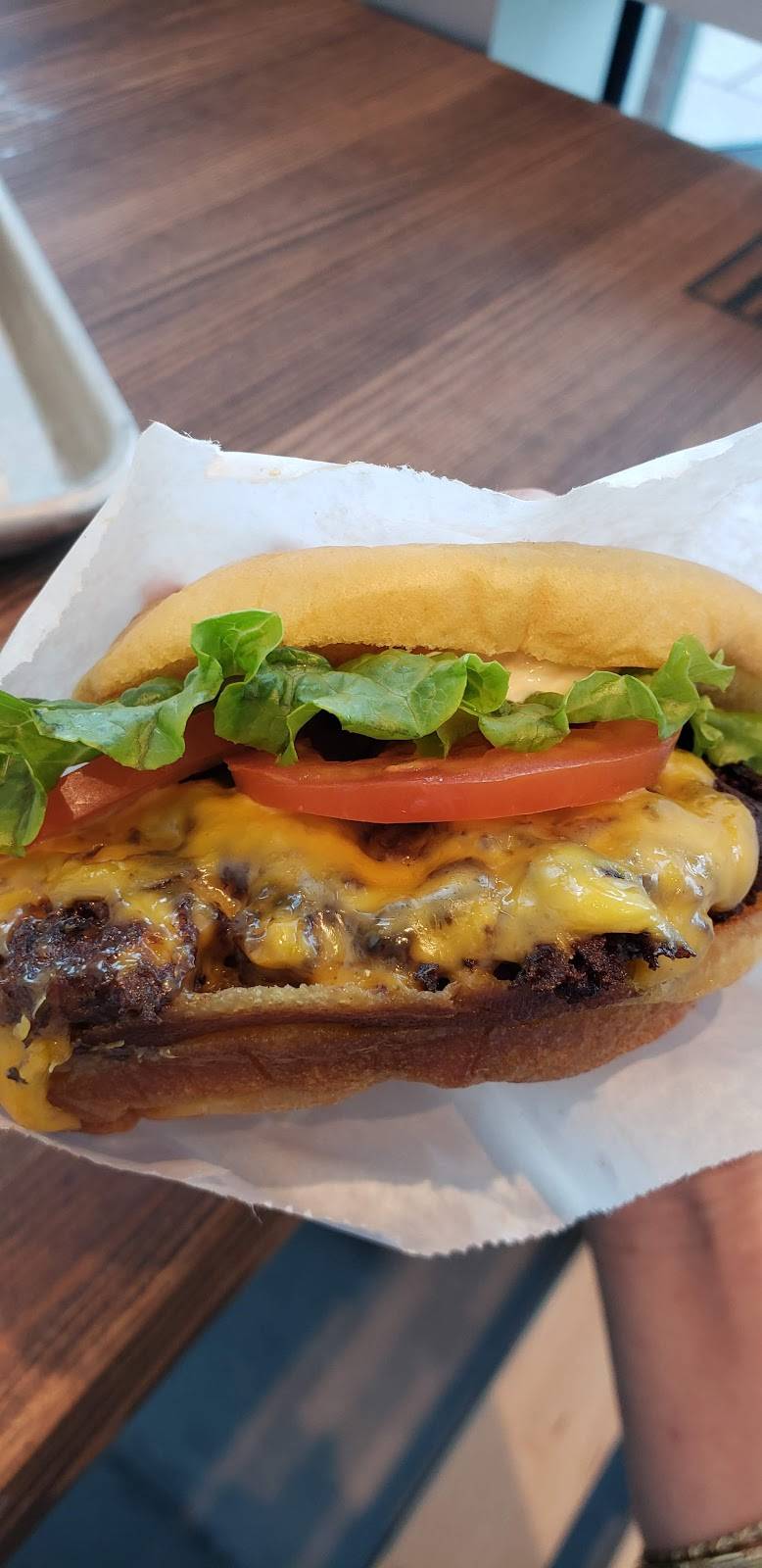 Shake Shack | restaurant | 190 N Cattlemen Rd UNIT 1, Sarasota, FL 34243, USA | 9414131351 OR +1 941-413-1351
