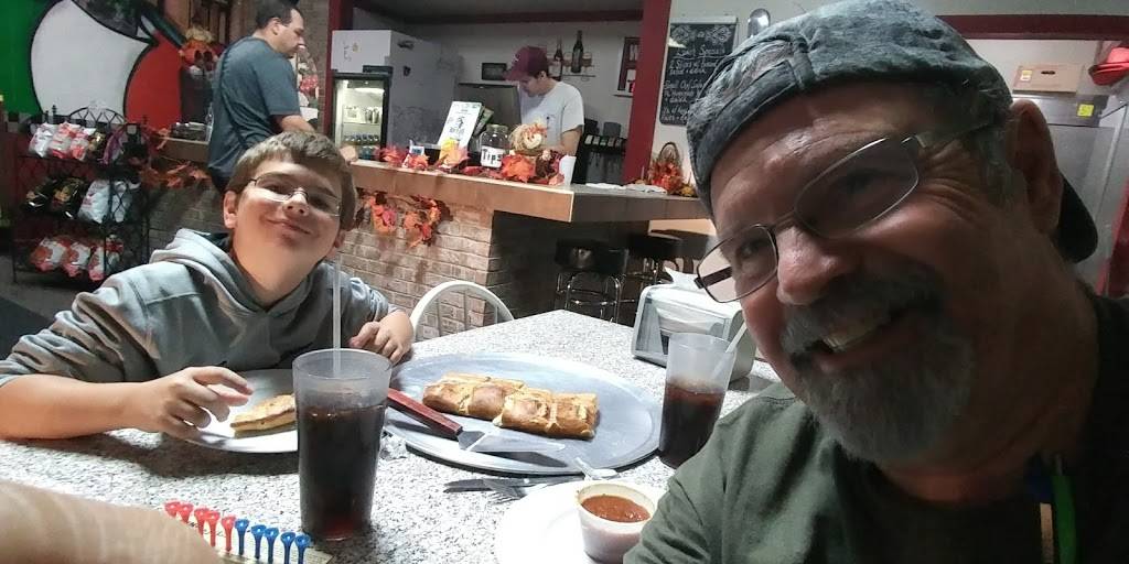 La Famiglia Bistro | restaurant | 4790 W Market St, West Manchester Township, PA 17408, USA | 7173185501 OR +1 717-318-5501