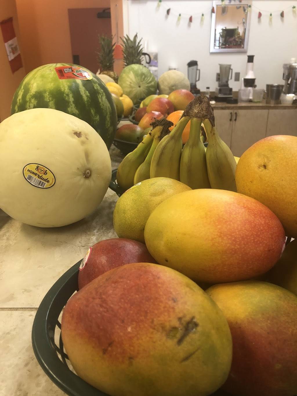 Serranos Juice Bar and Grill | restaurant | 46900 Monroe St, Indio, CA 92201, USA | 7609724176 OR +1 760-972-4176